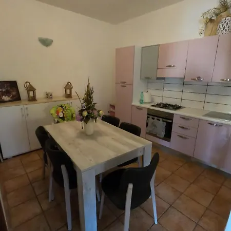 Casa Cimarosa アパート オルビア